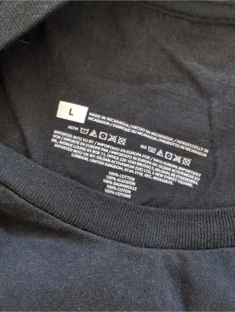 Large Falling in Reverse band tee - Picture 4 of 4